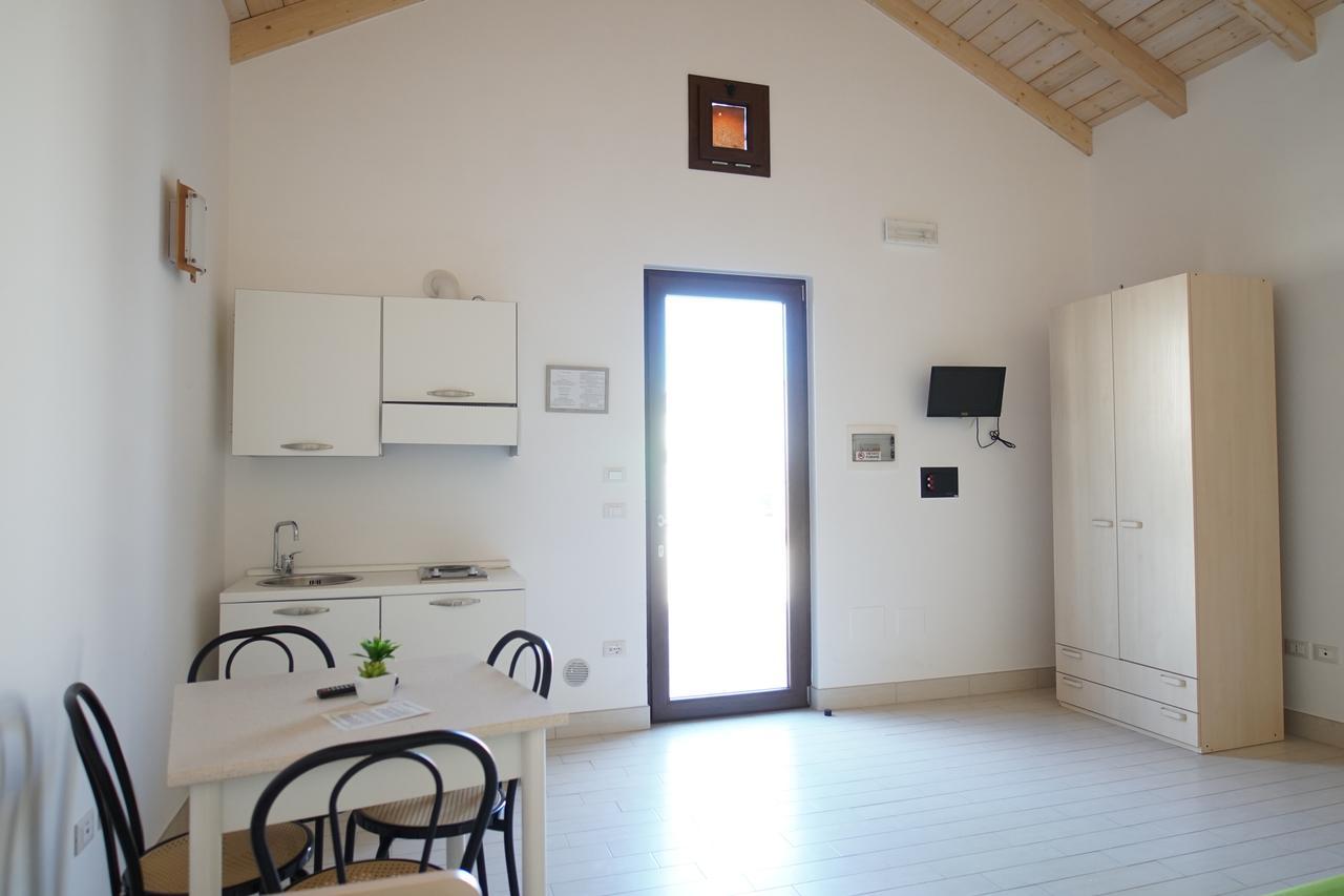 Il Giardino Del Tiglio Bed & Breakfast อุจจาโน ลาเคียซา ภายนอก รูปภาพ