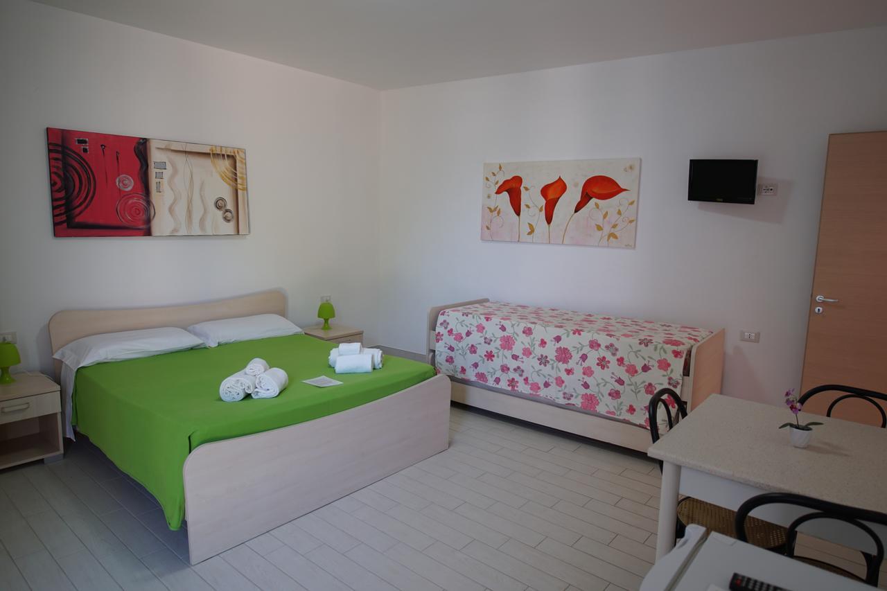 Il Giardino Del Tiglio Bed & Breakfast อุจจาโน ลาเคียซา ภายนอก รูปภาพ
