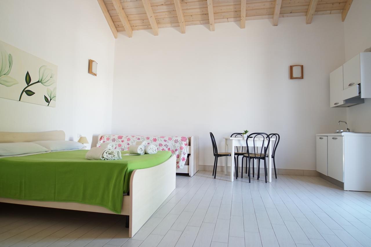 Il Giardino Del Tiglio Bed & Breakfast อุจจาโน ลาเคียซา ภายนอก รูปภาพ