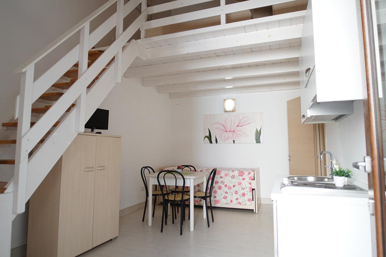 Il Giardino Del Tiglio Bed & Breakfast อุจจาโน ลาเคียซา ภายนอก รูปภาพ